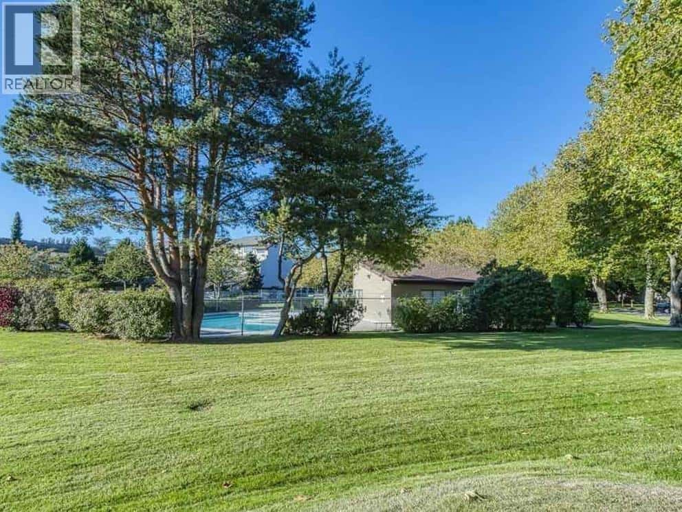 Richmond — Richmond - Photo 3 of 13