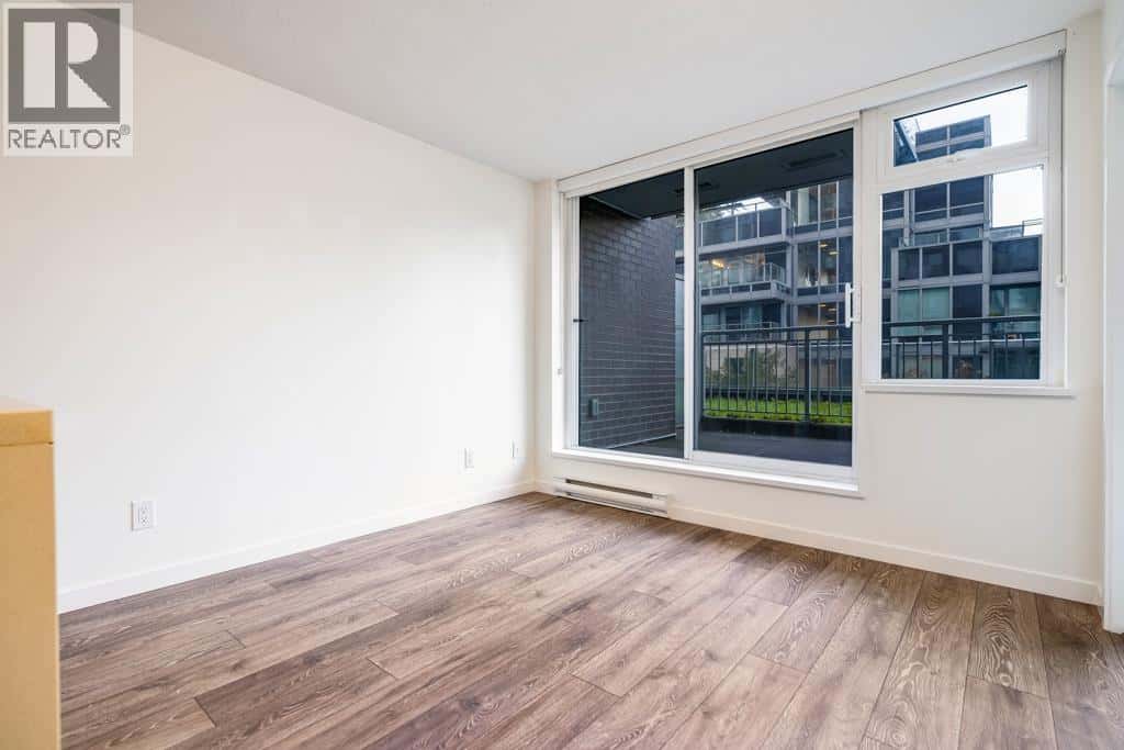 Vancouver — Vancouver - Photo 5 of 35