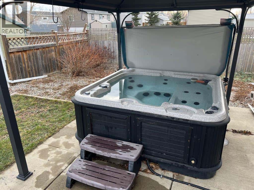 Coaldale — Coaldale - Photo 4 of 29