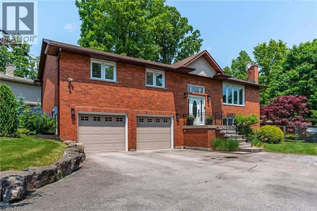 Glanbrook — Glanbrook - Photo 2 of 89