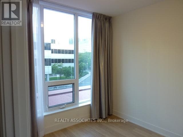 Toronto (Willowdale East) — Toronto (Willowdale East) - Main photo