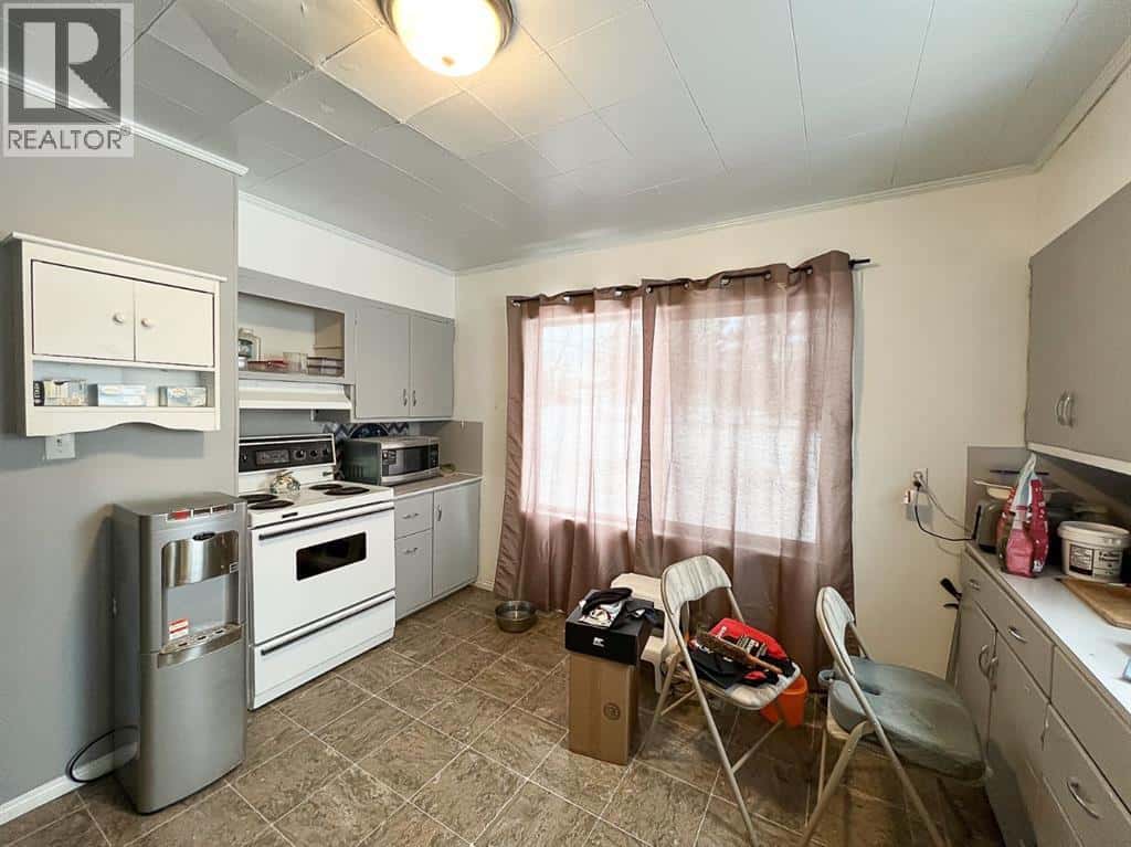 Donnelly — Donnelly - Photo 4 of 16