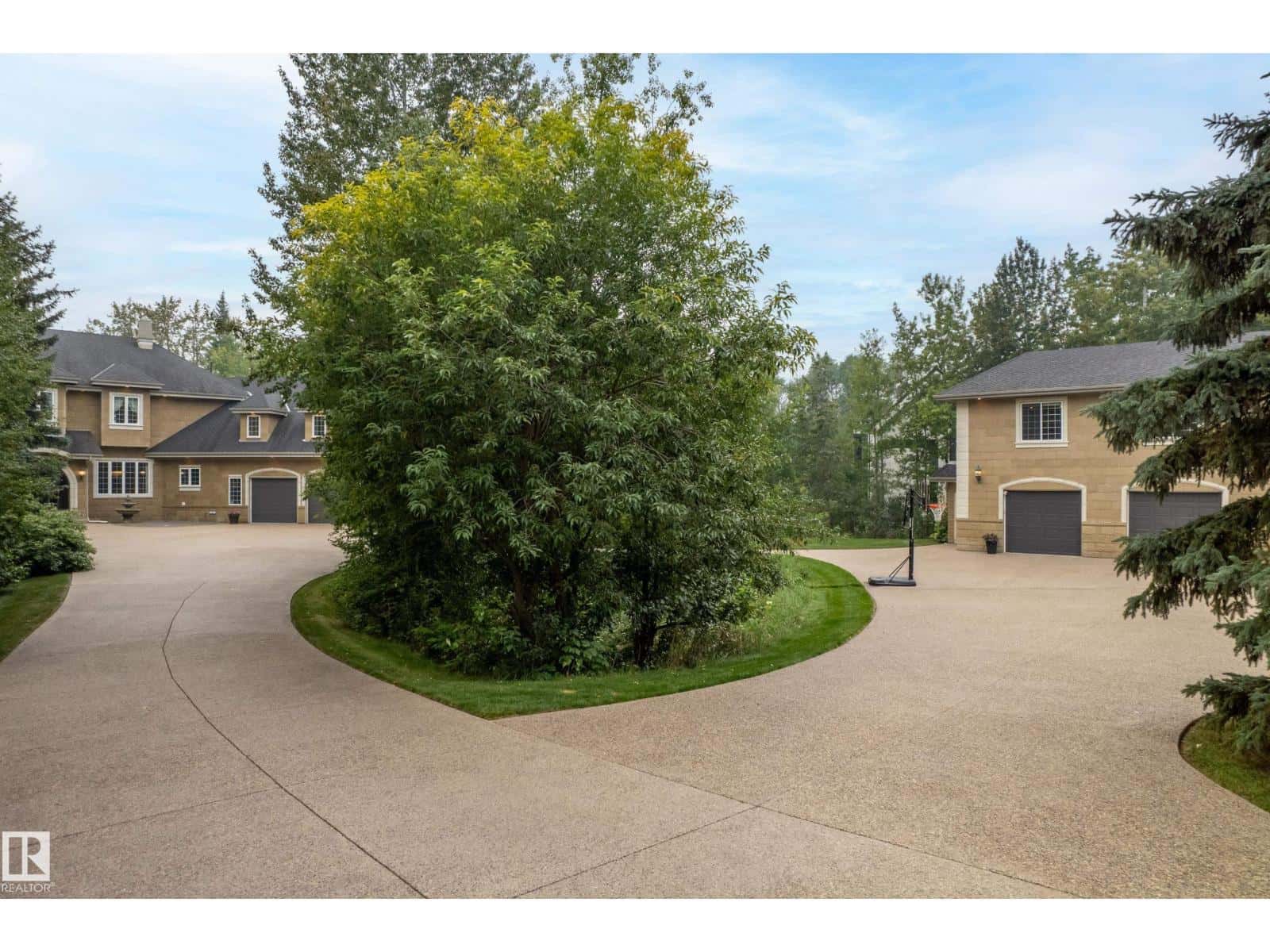 #120 52147 RGE ROAD 231 — Rural Strathcona County, Alberta - Photo 3 of 75