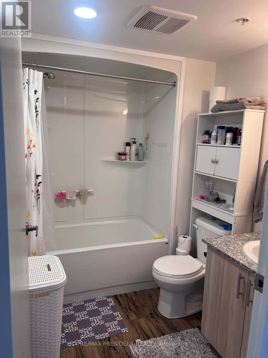 Waterloo — Waterloo - Photo 3 of 10