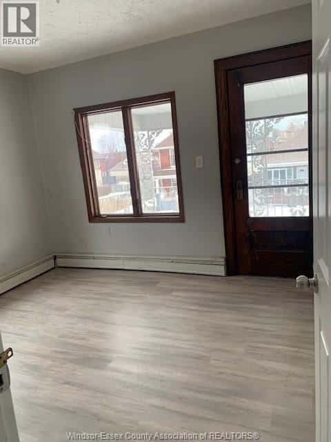 Windsor — Windsor - Photo 4 of 25