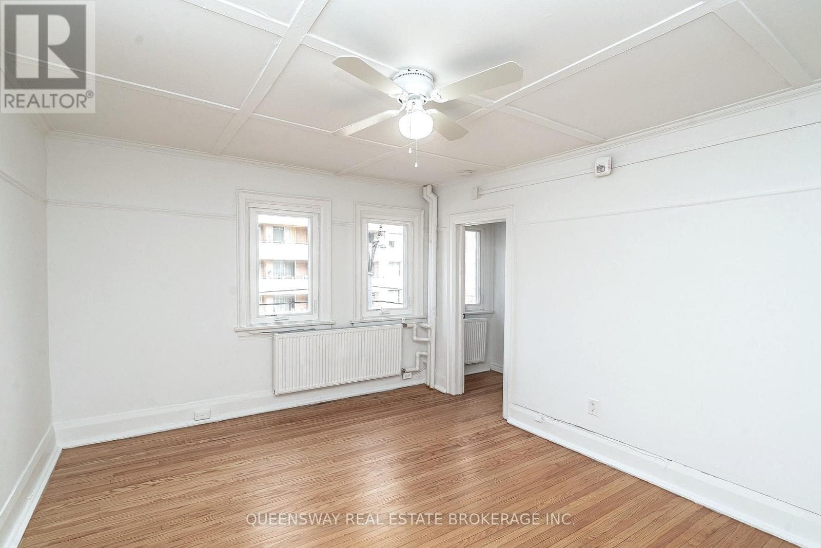 17 - 100 VAUGHAN ROAD — Toronto (Humewood-Cedarvale) - Main photo