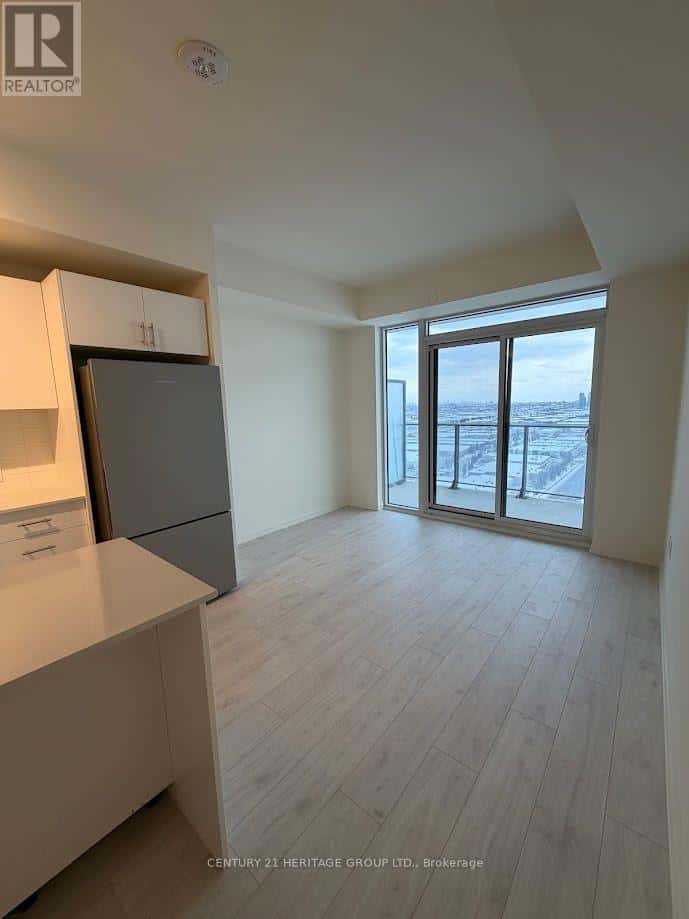 Vaughan (Vellore Village) — Vaughan (Vellore Village) - Photo 5 of 17