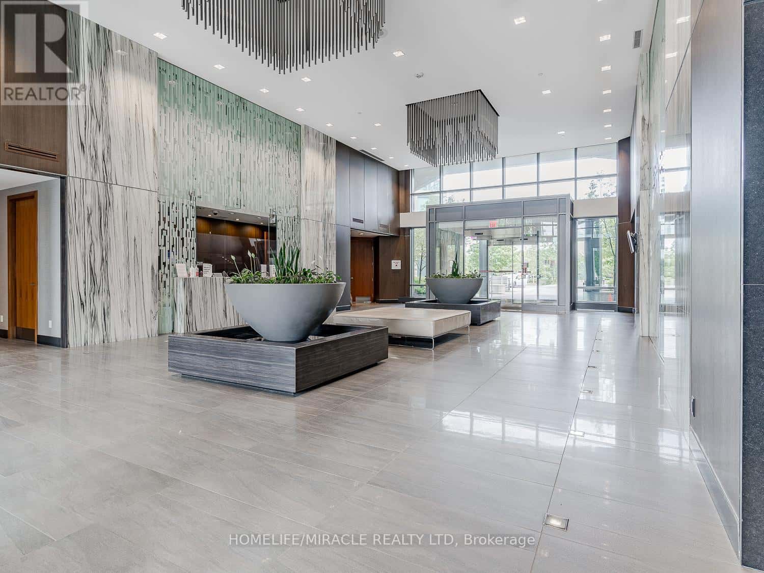 1606 - 215 SHERWAY GARDENS ROAD — Toronto (Islington-City Centre West) - Photo 4 of 30