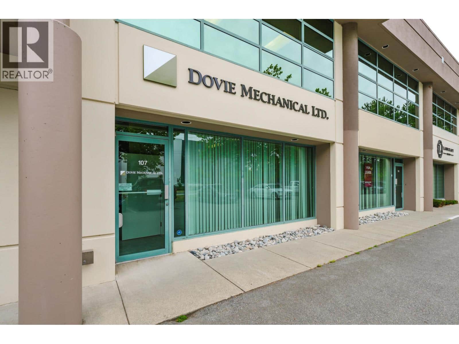 107 7198 VANTAGE WAY - Photo 3 of 40, Ladner, British Columbia