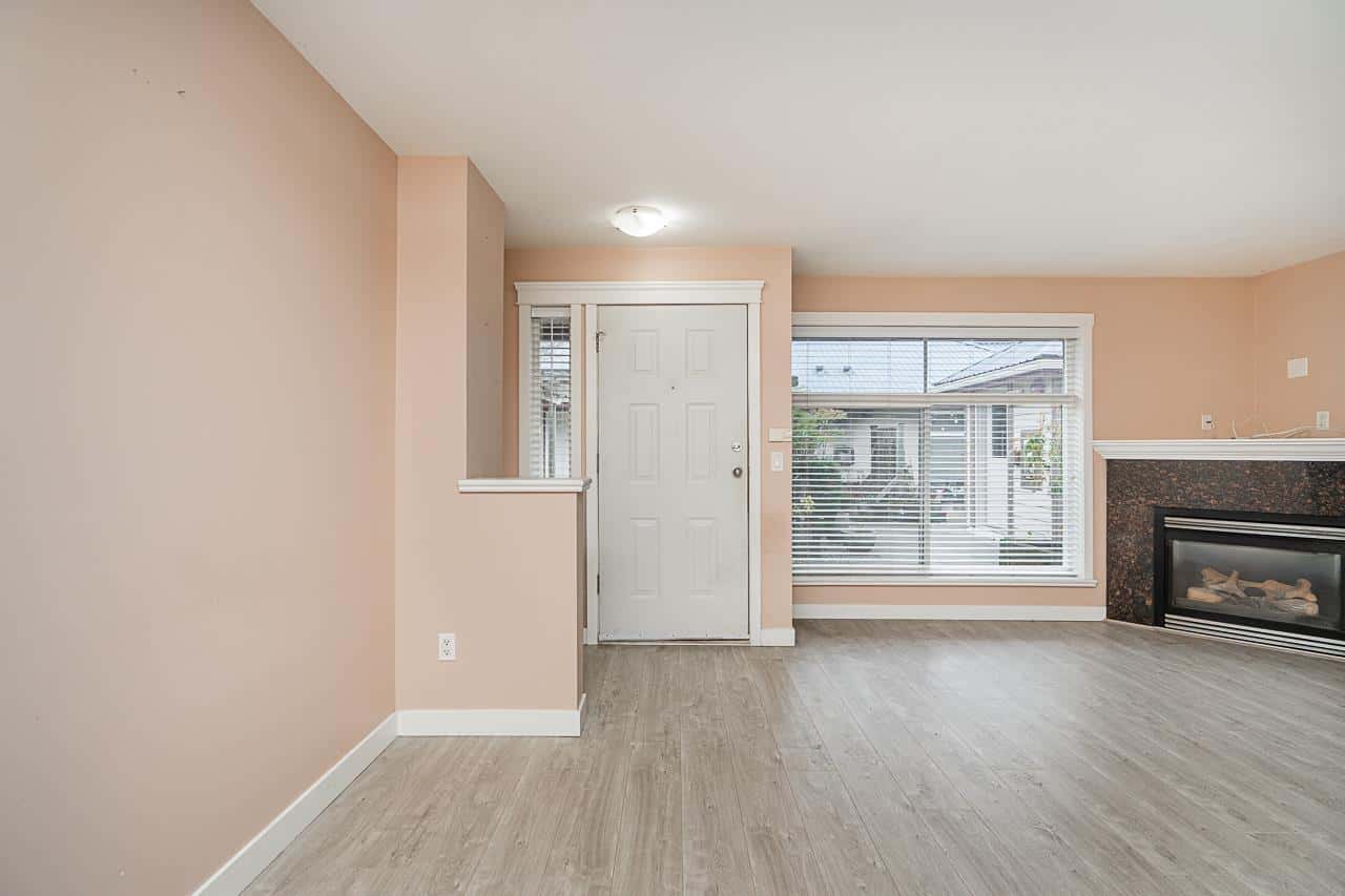 Langley — Langley - Photo 2 of 21