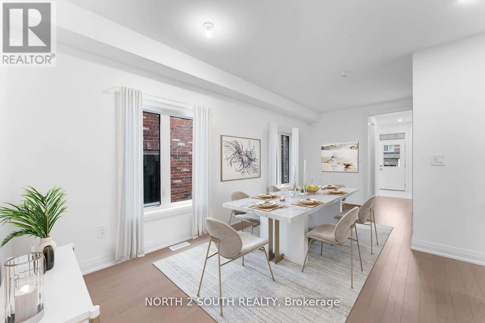 Vaughan (West Woodbridge) — Vaughan (West Woodbridge) - Photo 4 of 44