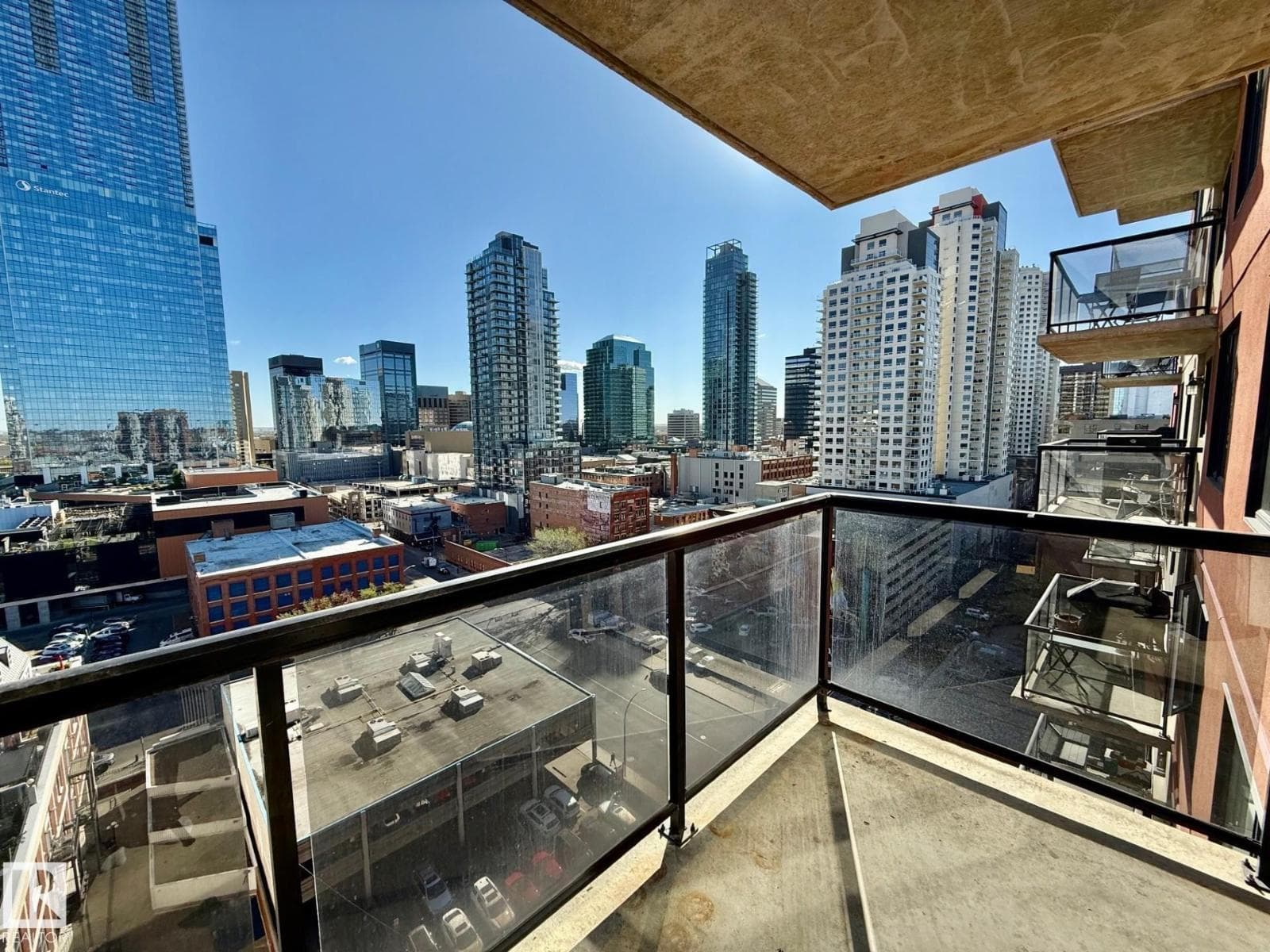 Edmonton — Edmonton - Main photo