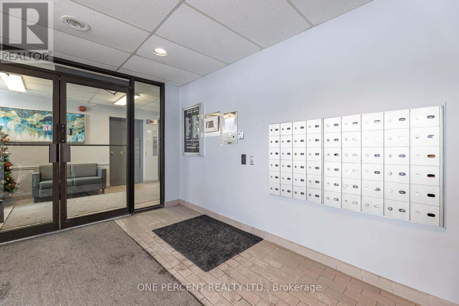 Orangeville — Orangeville - Photo 4 of 34