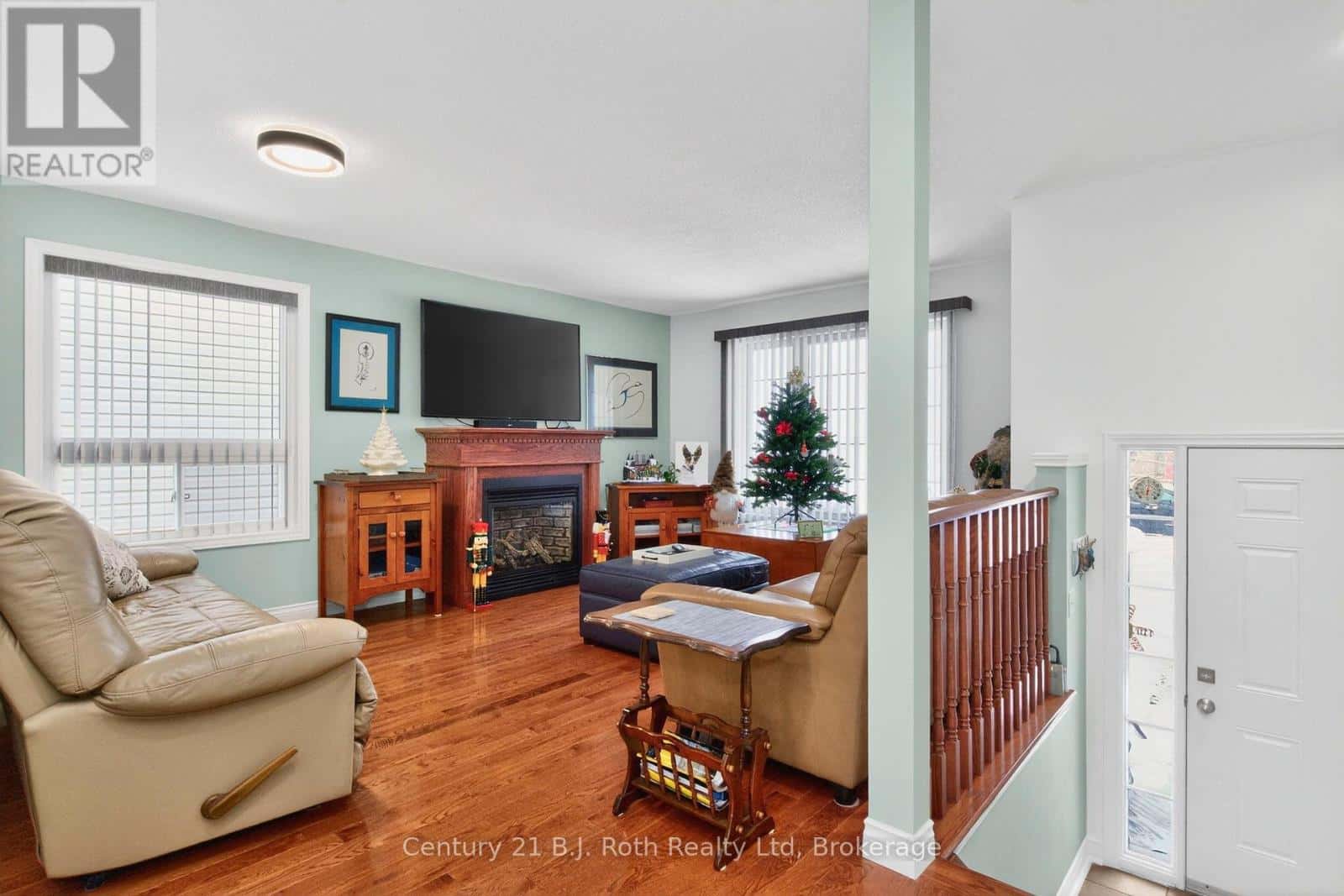 77 GEORGIA'S WALK — Tay (Victoria Harbour), Ontario - Photo 5 of 33