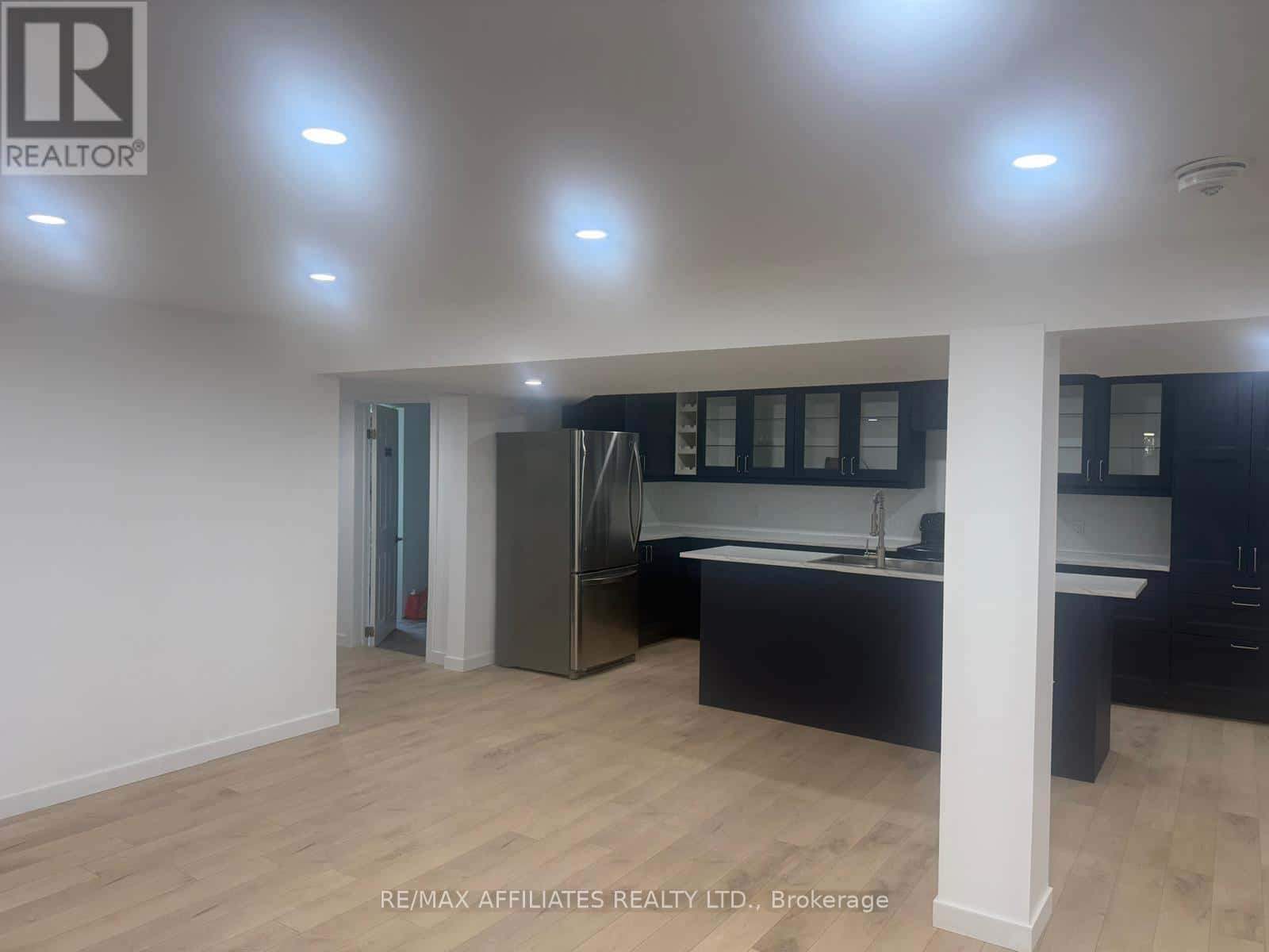 1399 ELLSWORTH LANE — Ottawa - Photo 4 of 26