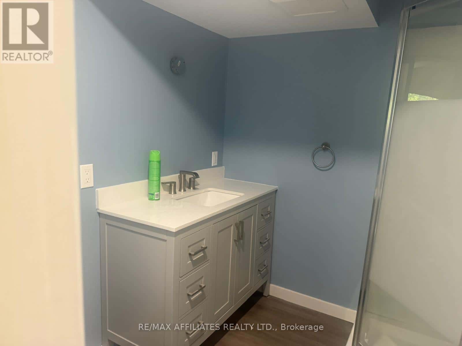 1399 ELLSWORTH LANE — Ottawa - Photo 2 of 26