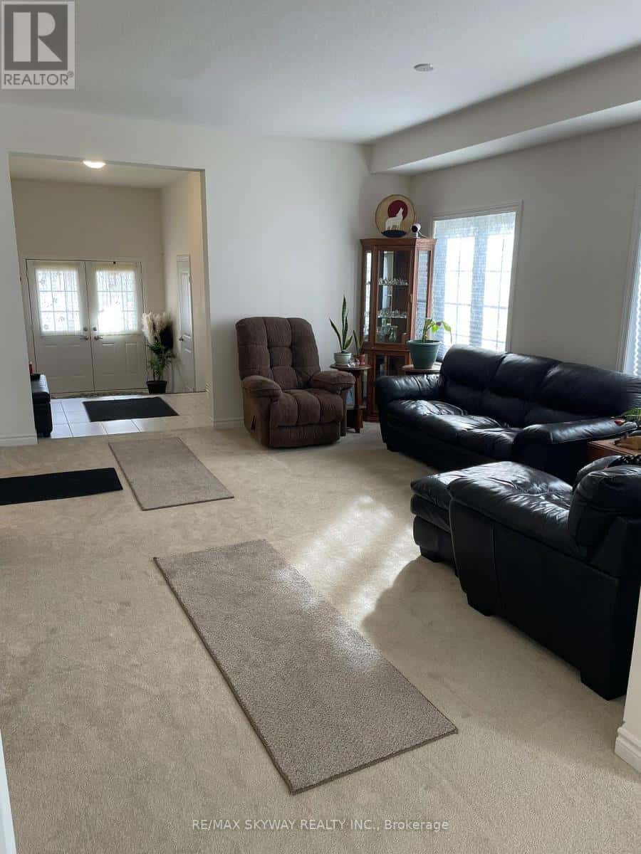 Brantford — Brantford - Photo 4 of 22