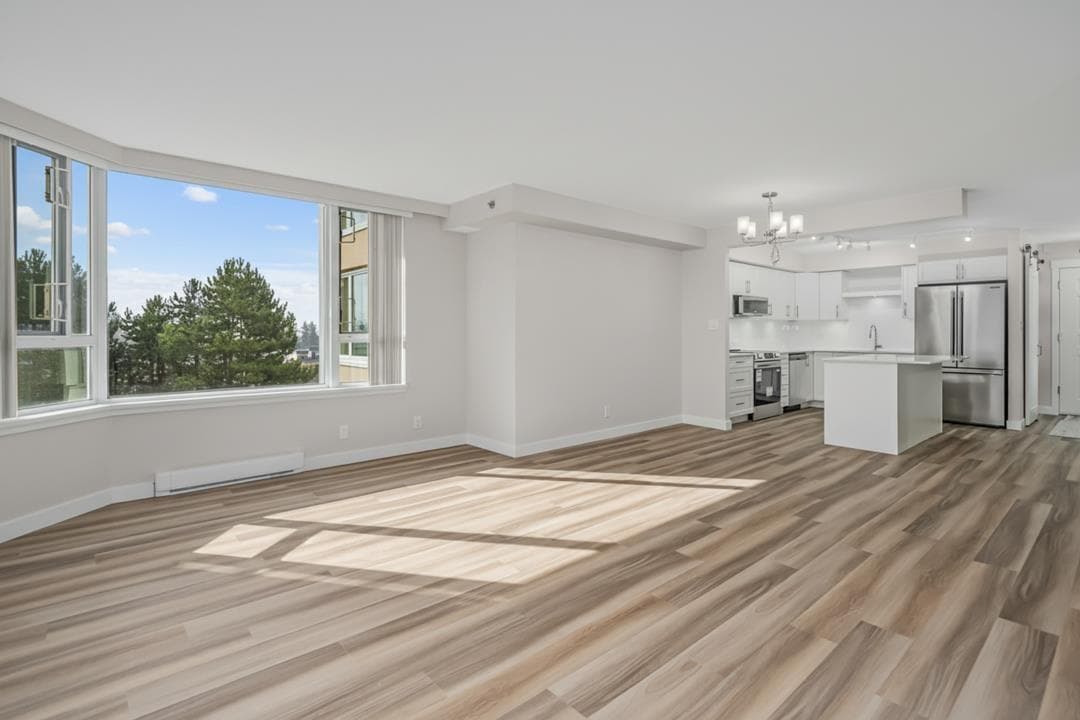 Abbotsford — Abbotsford - Main photo