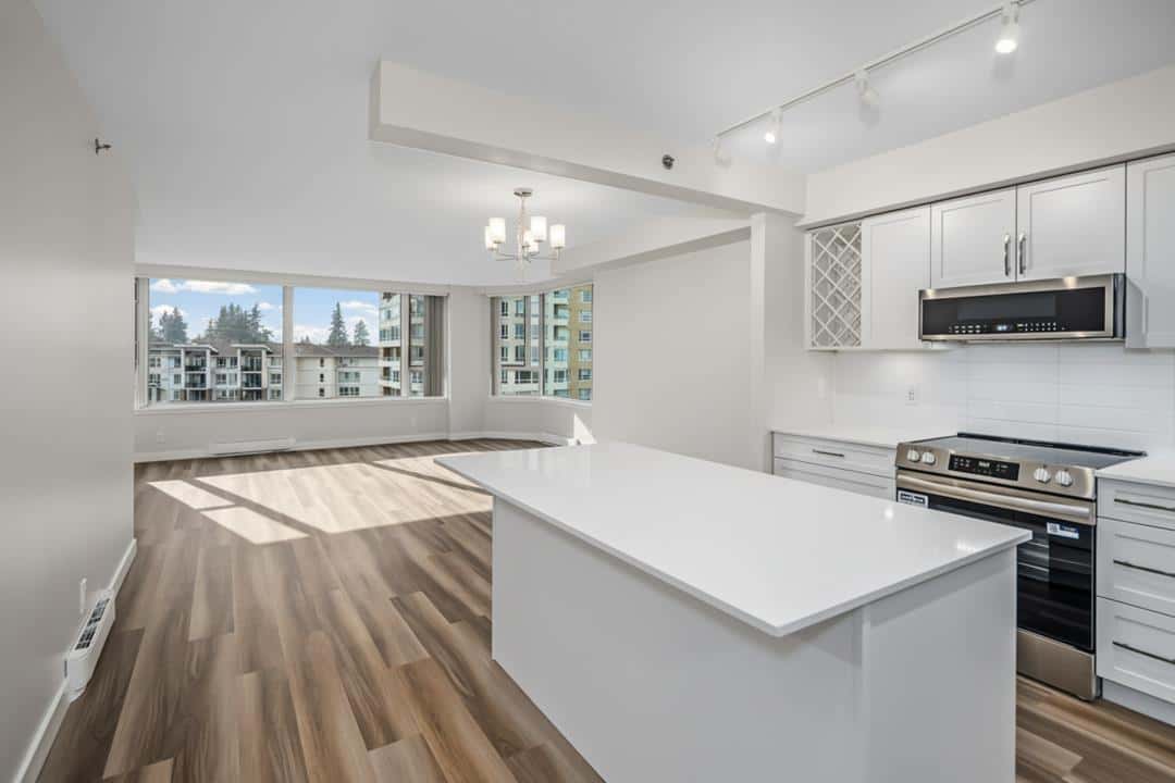 Abbotsford — Abbotsford - Photo 3 of 30