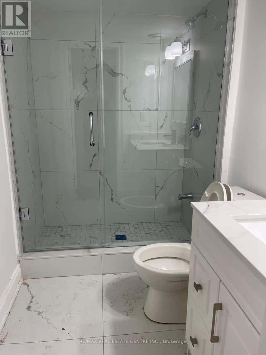 Brampton (Downtown Brampton) — Brampton (Downtown Brampton) - Photo 3 of 9