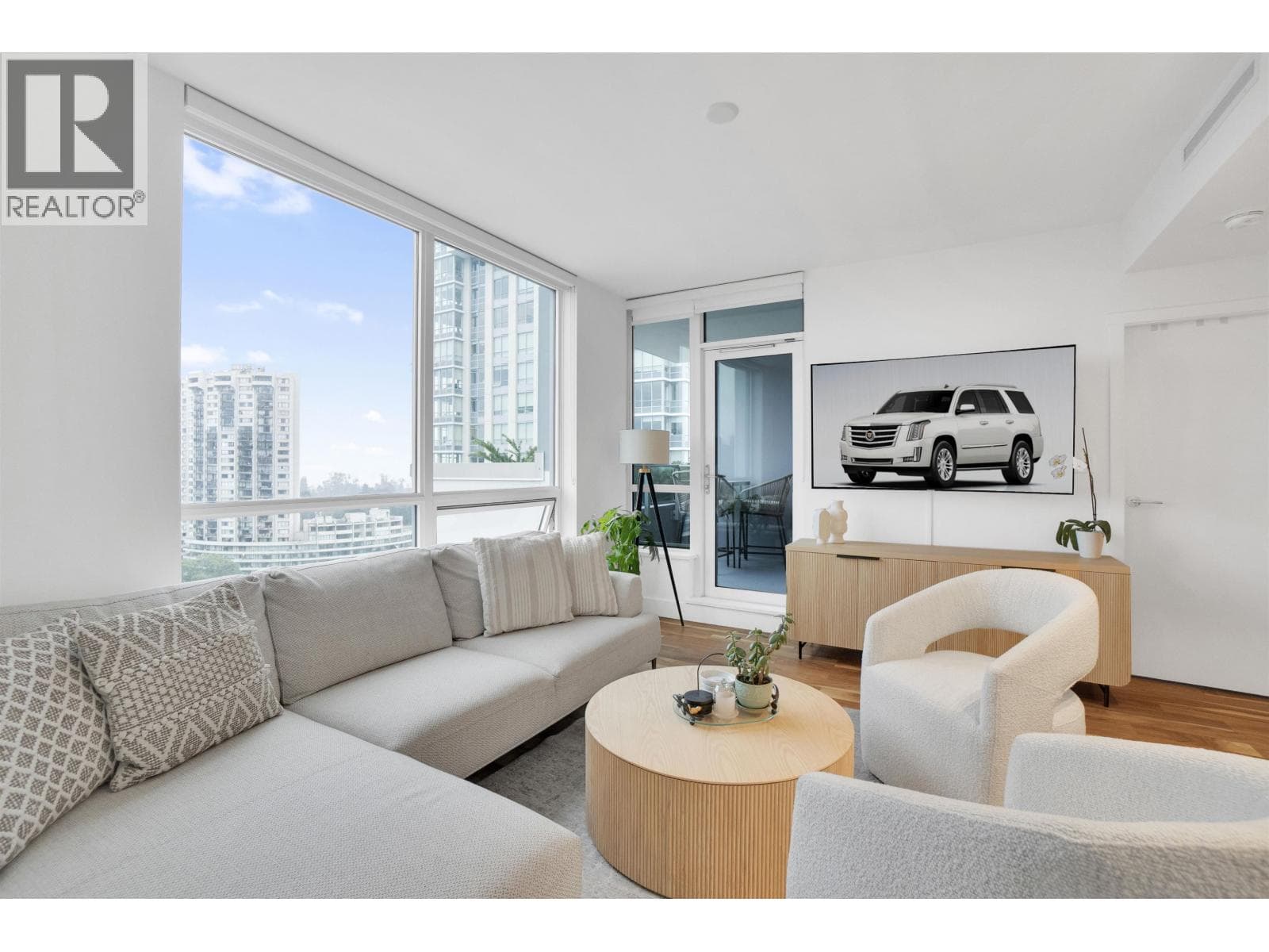 North Vancouver — North Vancouver - Main photo