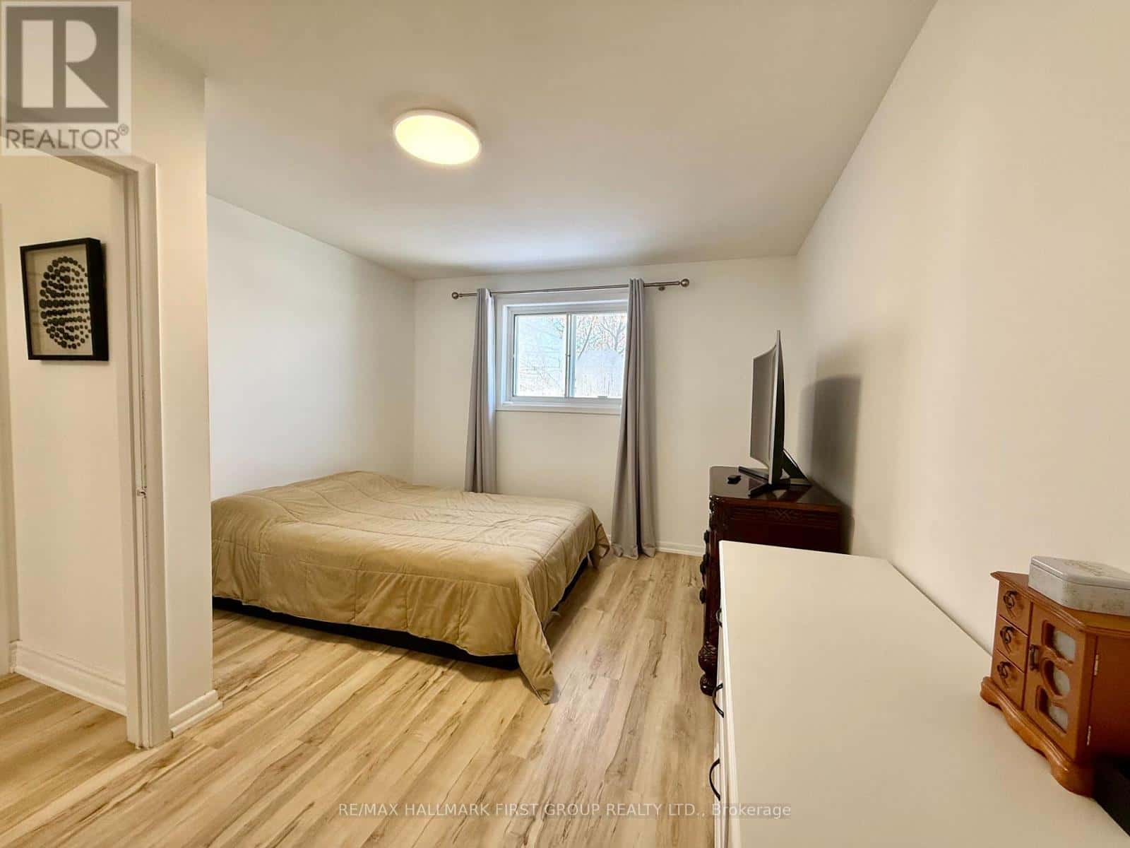 Pickering (Bay Ridges) — Pickering (Bay Ridges) - Photo 2 of 21