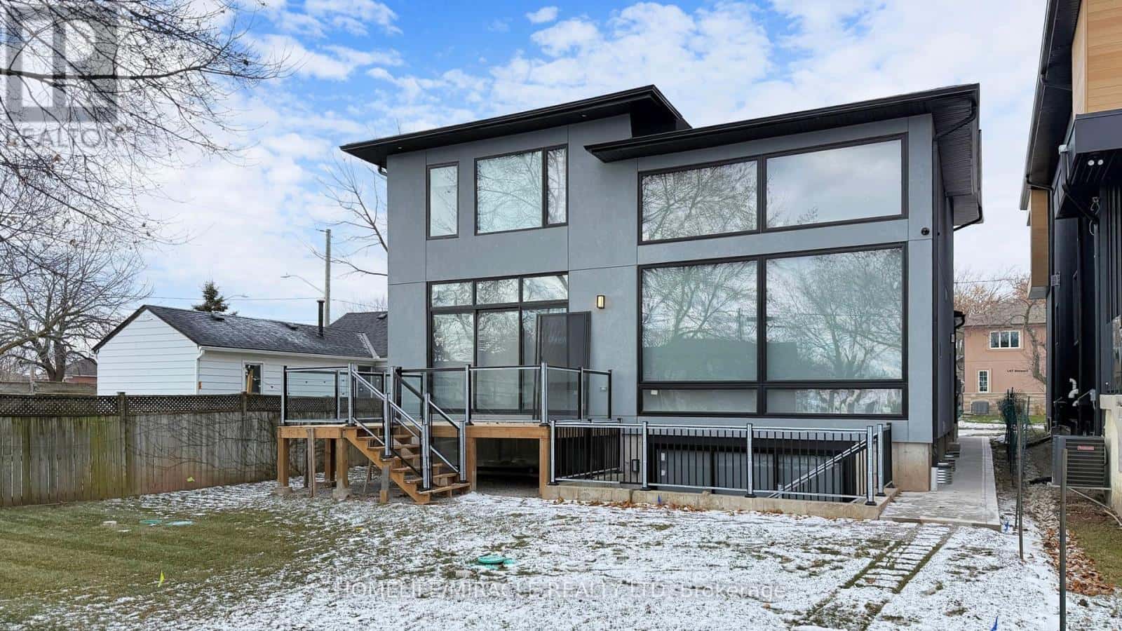 Oakville (CO Central) — Oakville (CO Central) - Photo 2 of 48