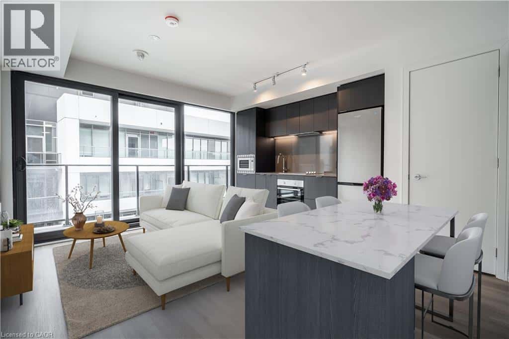 Hamilton — Hamilton - Photo 2 of 17