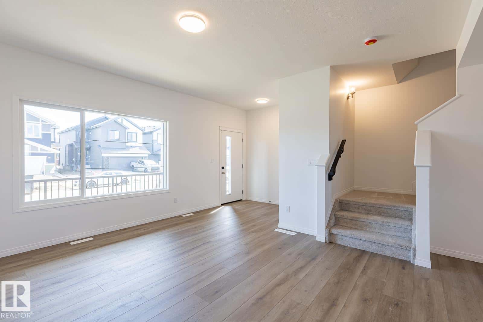 Leduc — Leduc - Photo 2 of 37