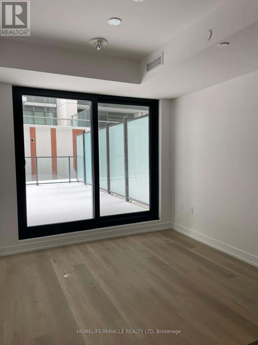 318 - 1 JARVIS STREET — Hamilton (Beasley) - Photo 3 of 17