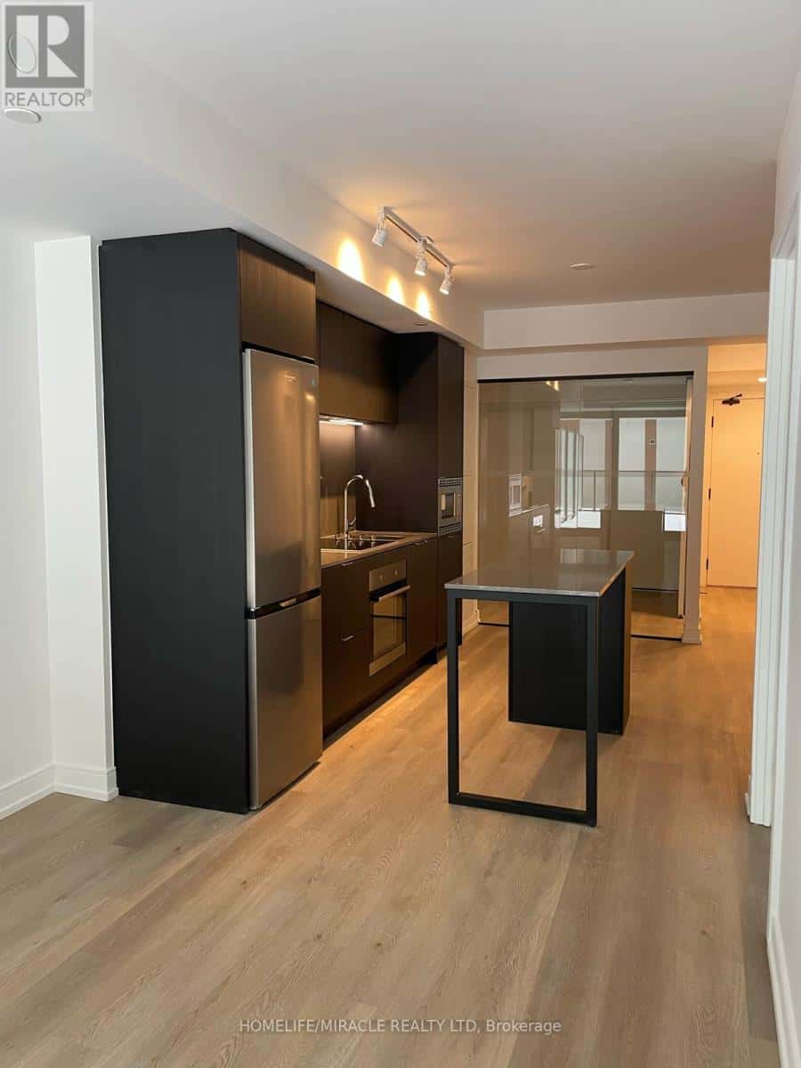 318 - 1 JARVIS STREET — Hamilton (Beasley) - Photo 2 of 17