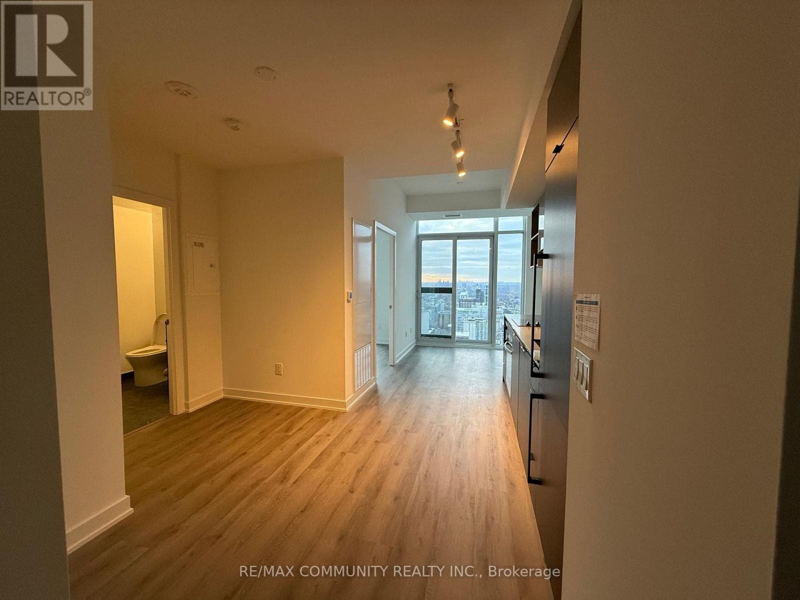 Toronto (Church-Yonge Corridor) — Toronto (Church-Yonge Corridor) - Main photo