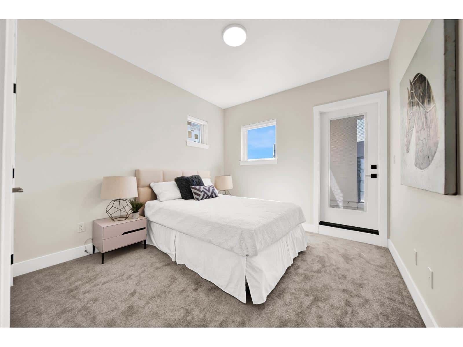 Surrey — Surrey - Photo 5 of 17