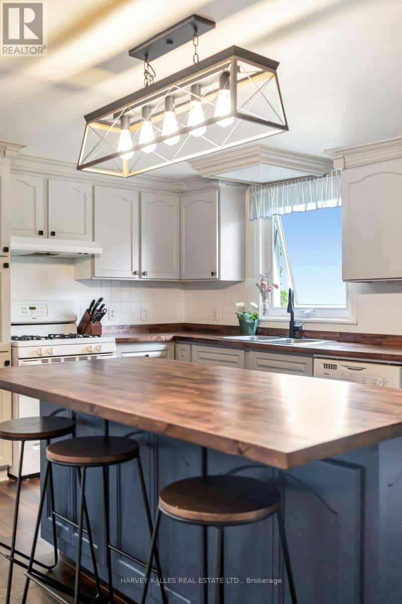 Prince Edward County (Hallowell Ward) — Prince Edward County (Hallowell Ward) - Photo 5 of 37