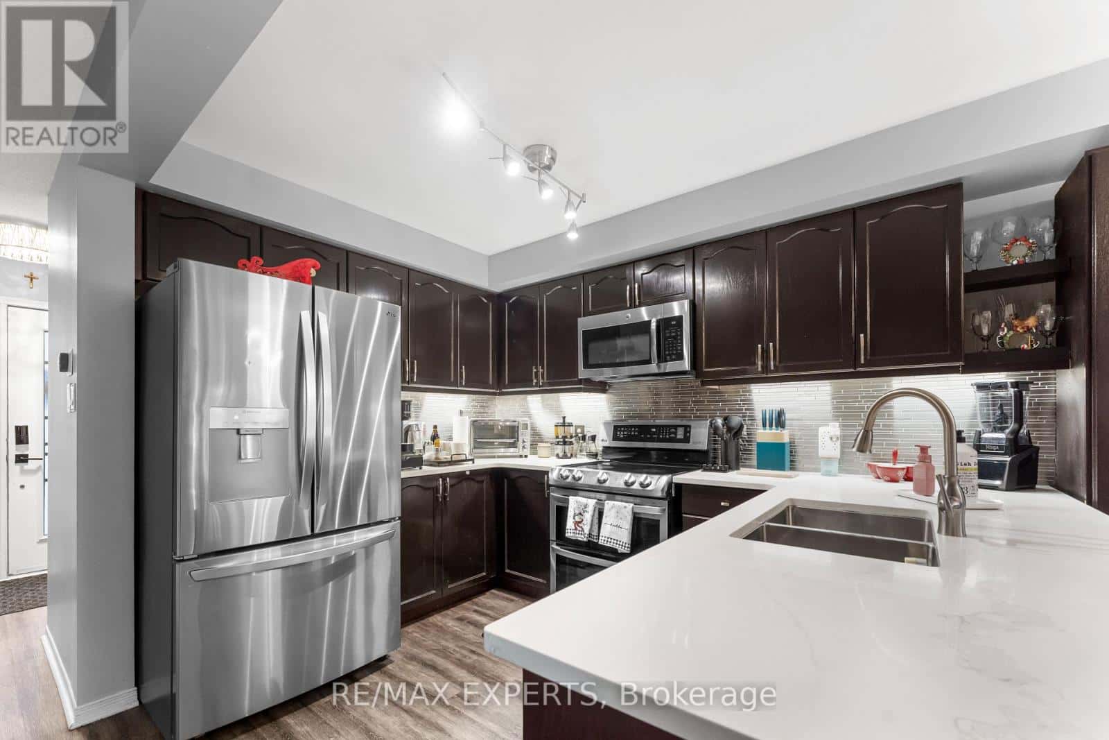 Oshawa (Samac) — Oshawa (Samac) - Photo 3 of 30