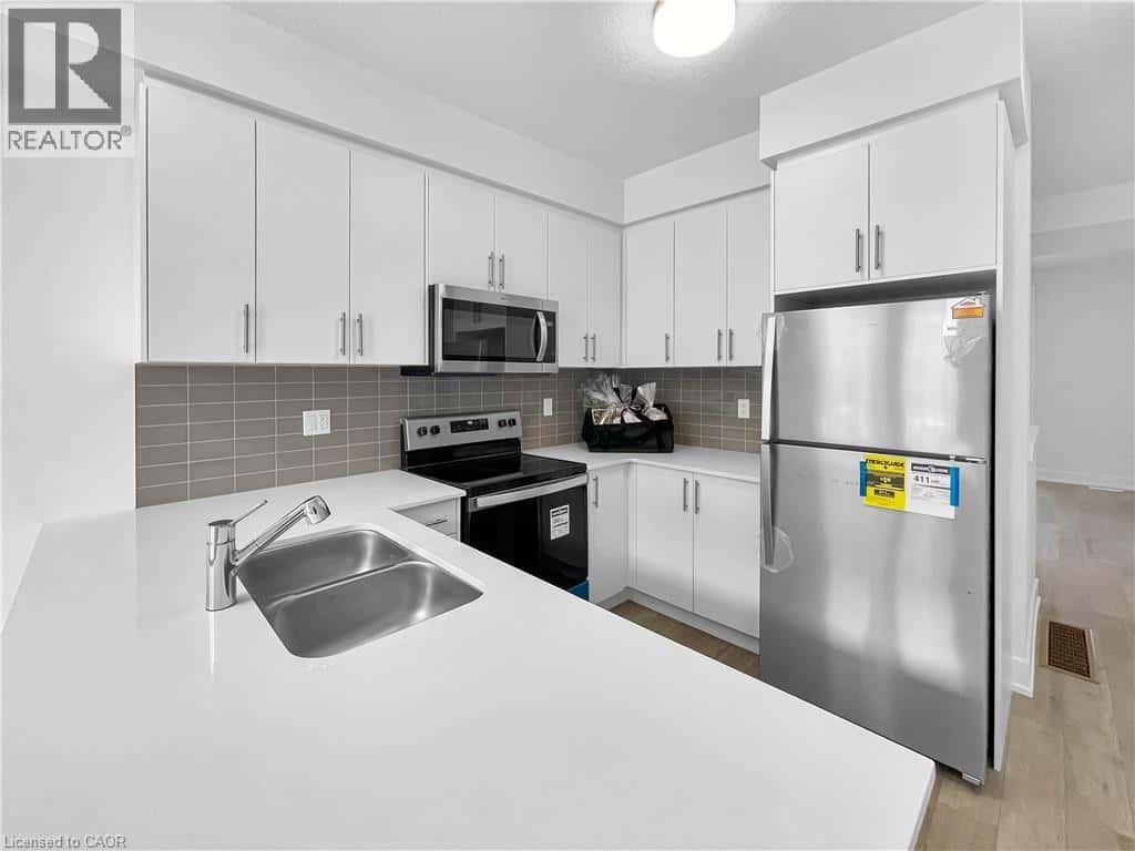 Waterloo — Waterloo - Photo 5 of 14