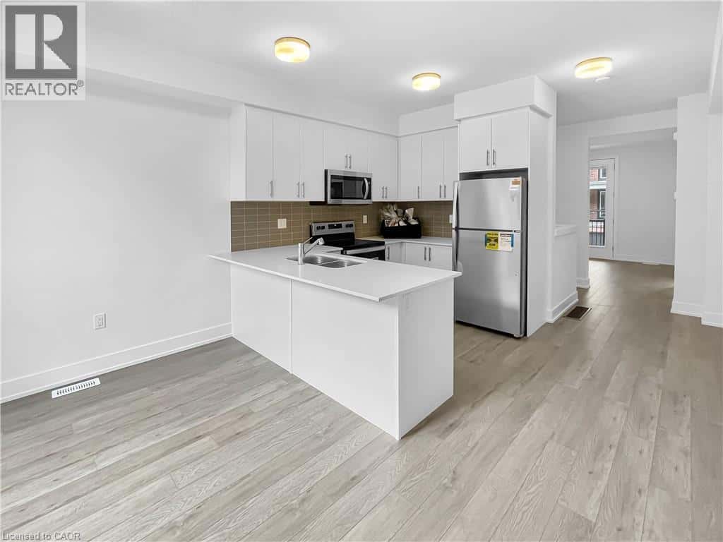 Waterloo — Waterloo - Photo 3 of 14