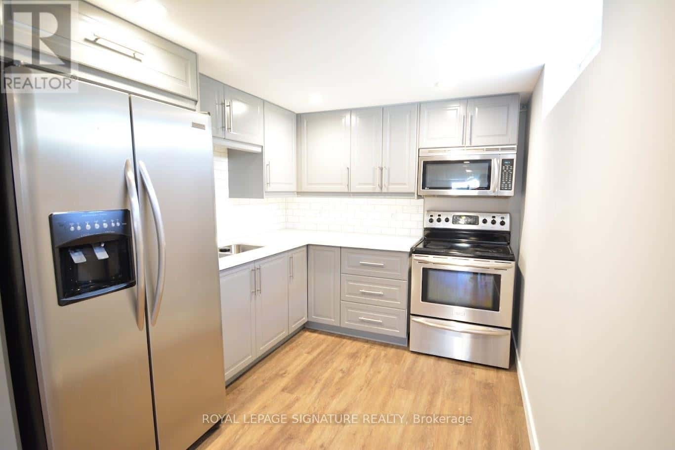 Cambridge — Cambridge - Photo 3 of 7