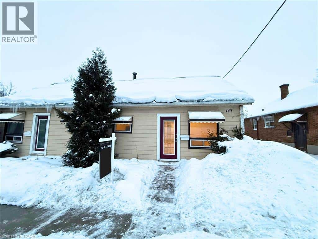 Woodstock — Woodstock - Photo 2 of 13