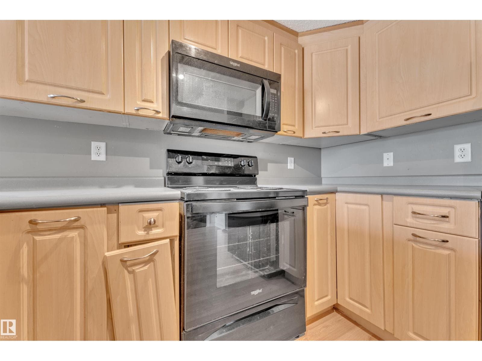 Edmonton — Edmonton - Main photo