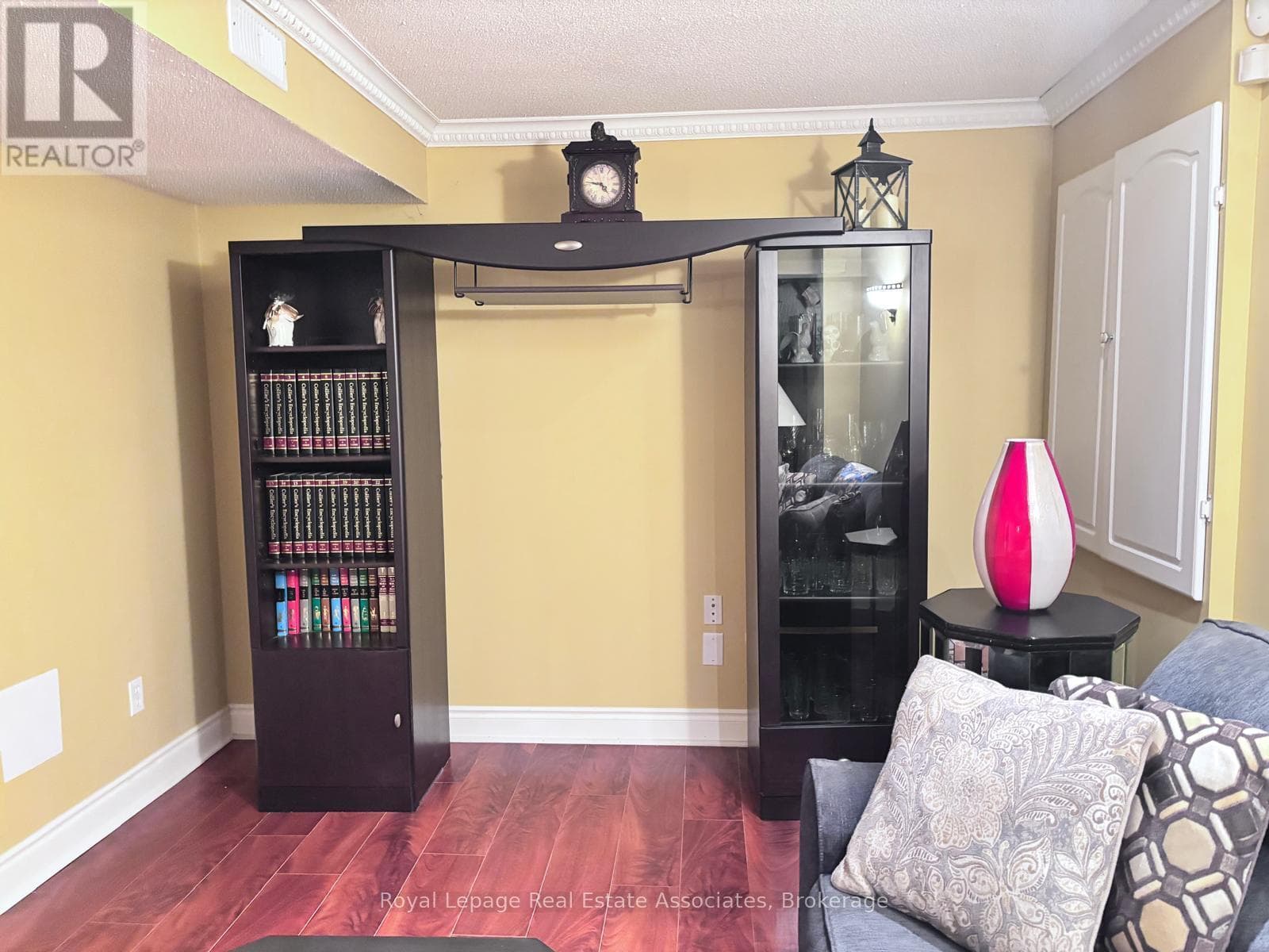 BSMT - 79 PRINCESS VALLEY CRESCENT — Brampton (Bram East) - Main photo