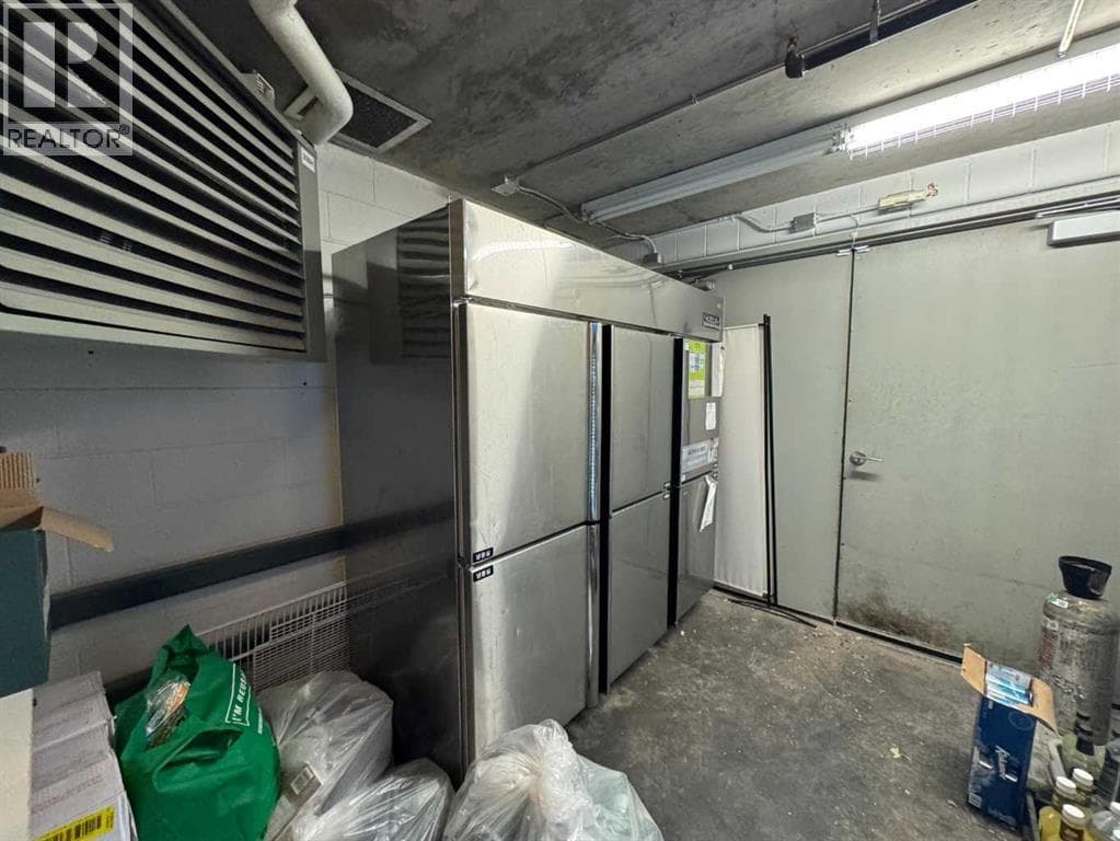 Calgary — Calgary - Main photo