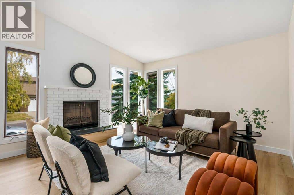 204 Mckerrell Way SE — Calgary, Alberta - Photo 4 of 50