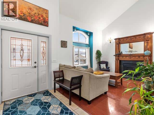 Whitehorse — Whitehorse - Photo 3 of 53