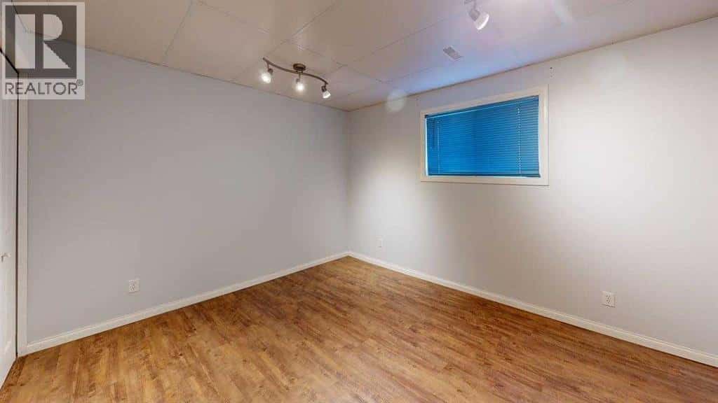 Fort McMurray — Fort McMurray - Photo 4 of 82