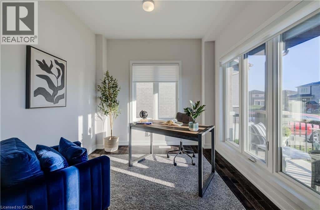 55 TULIP Crescent — Simcoe, Ontario - Photo 5 of 46