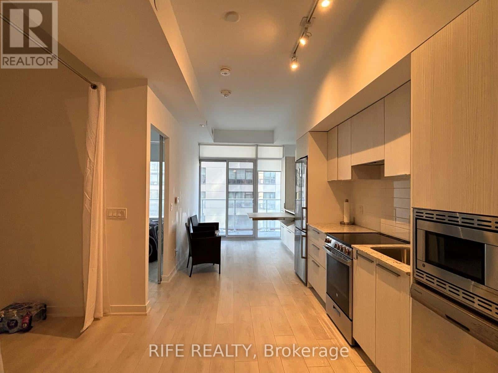 Toronto (Church-Yonge Corridor) — Toronto (Church-Yonge Corridor) - Photo 5 of 17