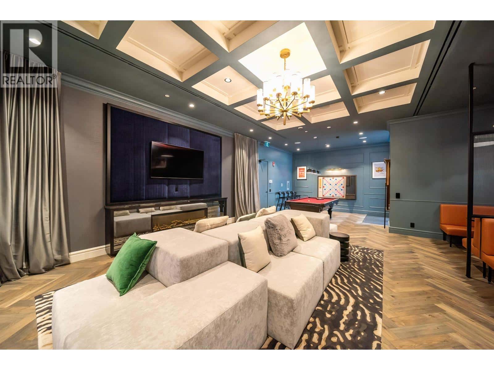 Richmond — Richmond - Photo 3 of 36