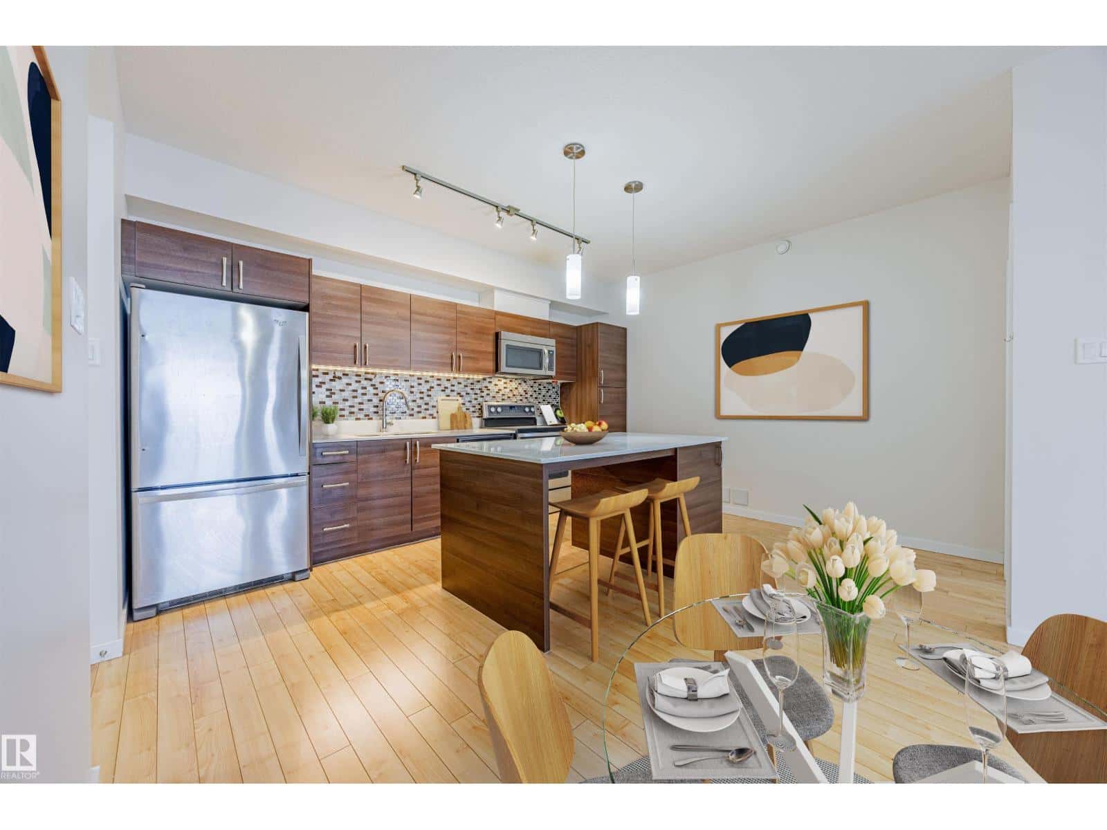 #409 9517 160 AV NW — Edmonton, Alberta - Photo 2 of 31