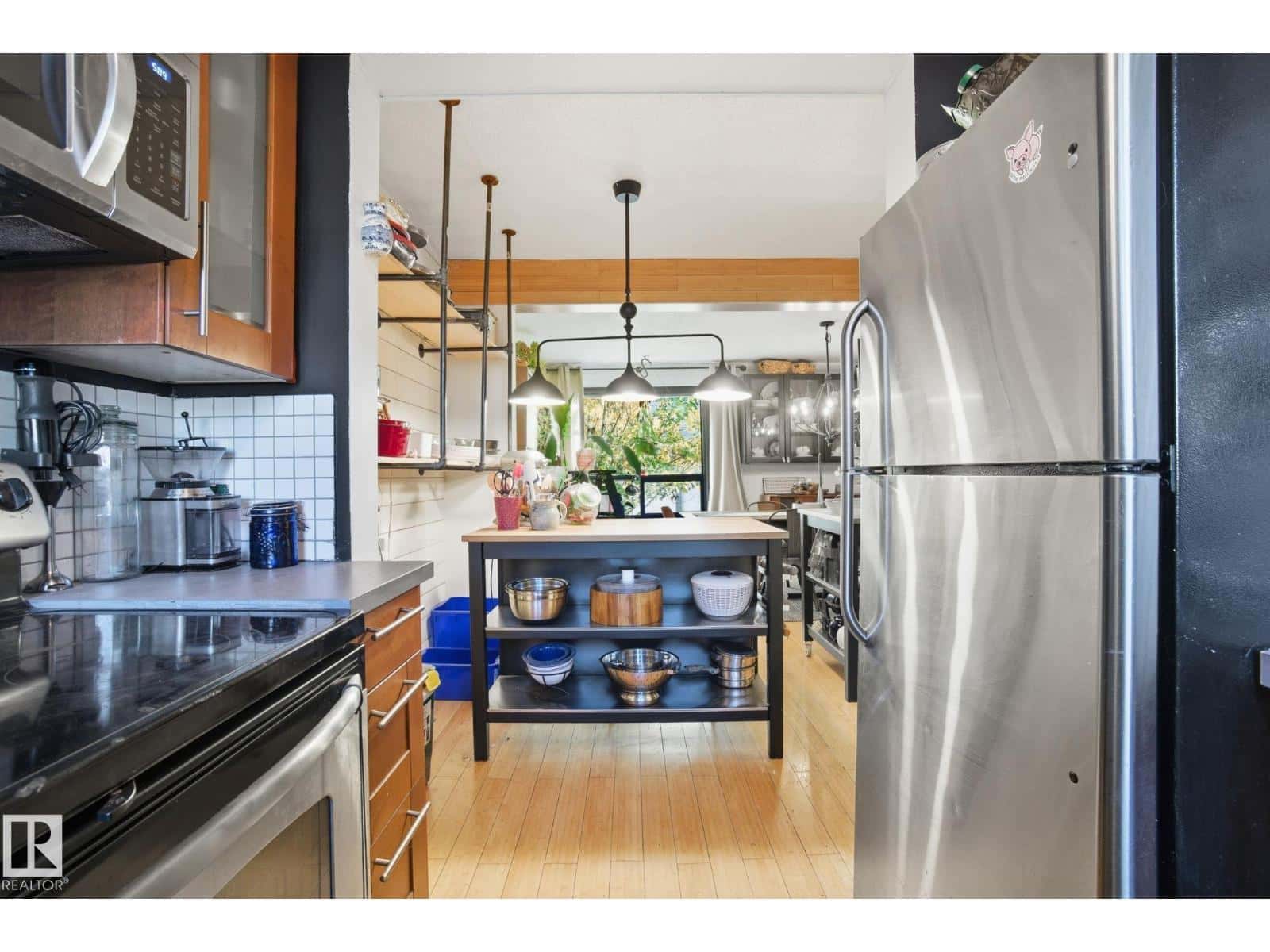 Edmonton — Edmonton - Photo 5 of 68